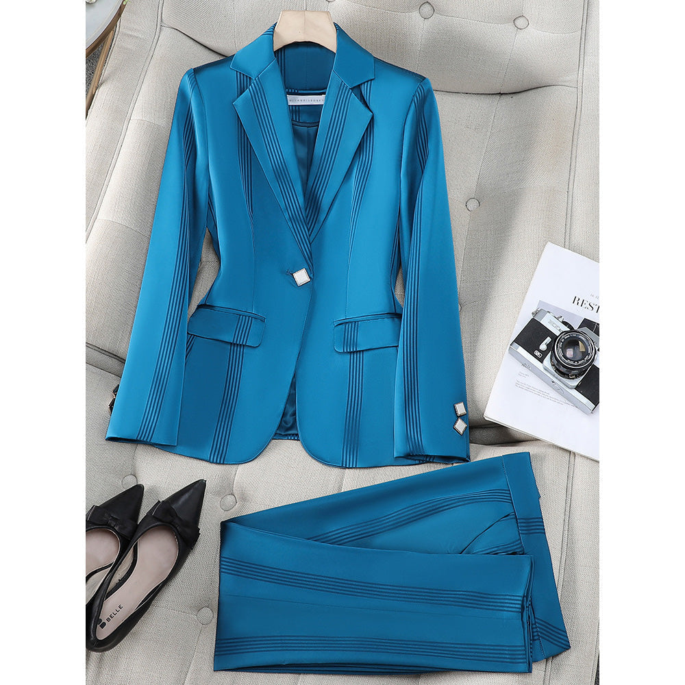 Chloé Montclair Regal Poise Set